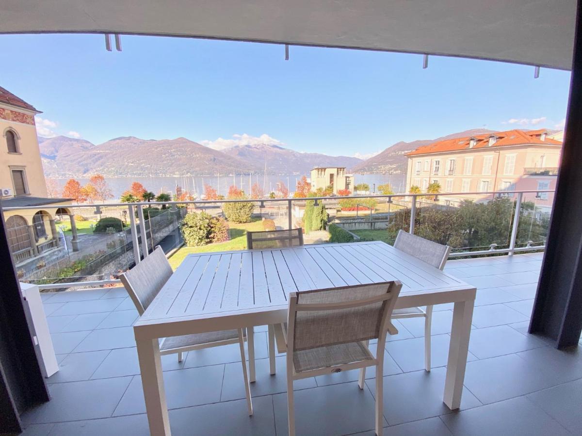 Appartamento Palazzo Di Vetro Luino Exterior foto